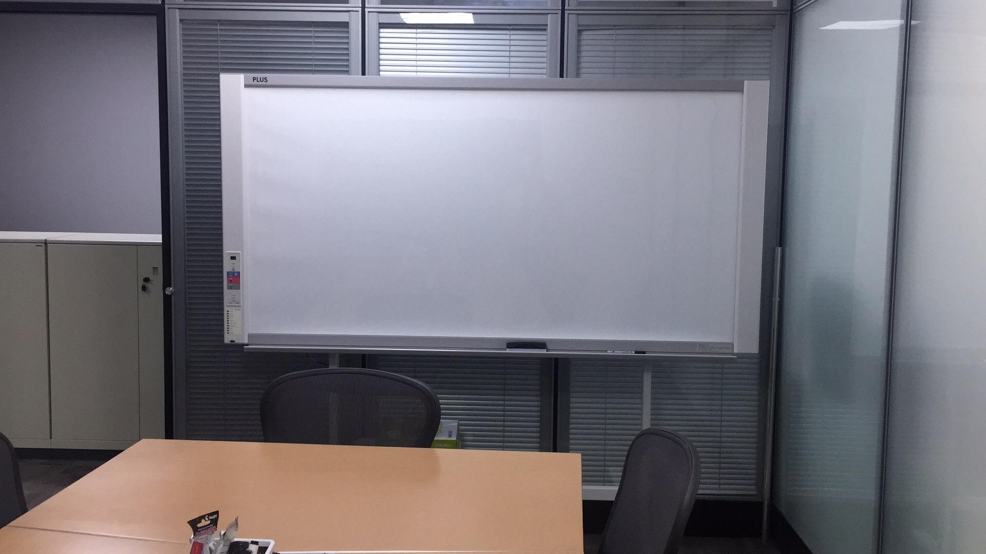 会议室 · 可连接电脑带打印等多功能日本电子白板